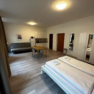 Hitrental Seefeld - Kreuzstrasse Zúrich